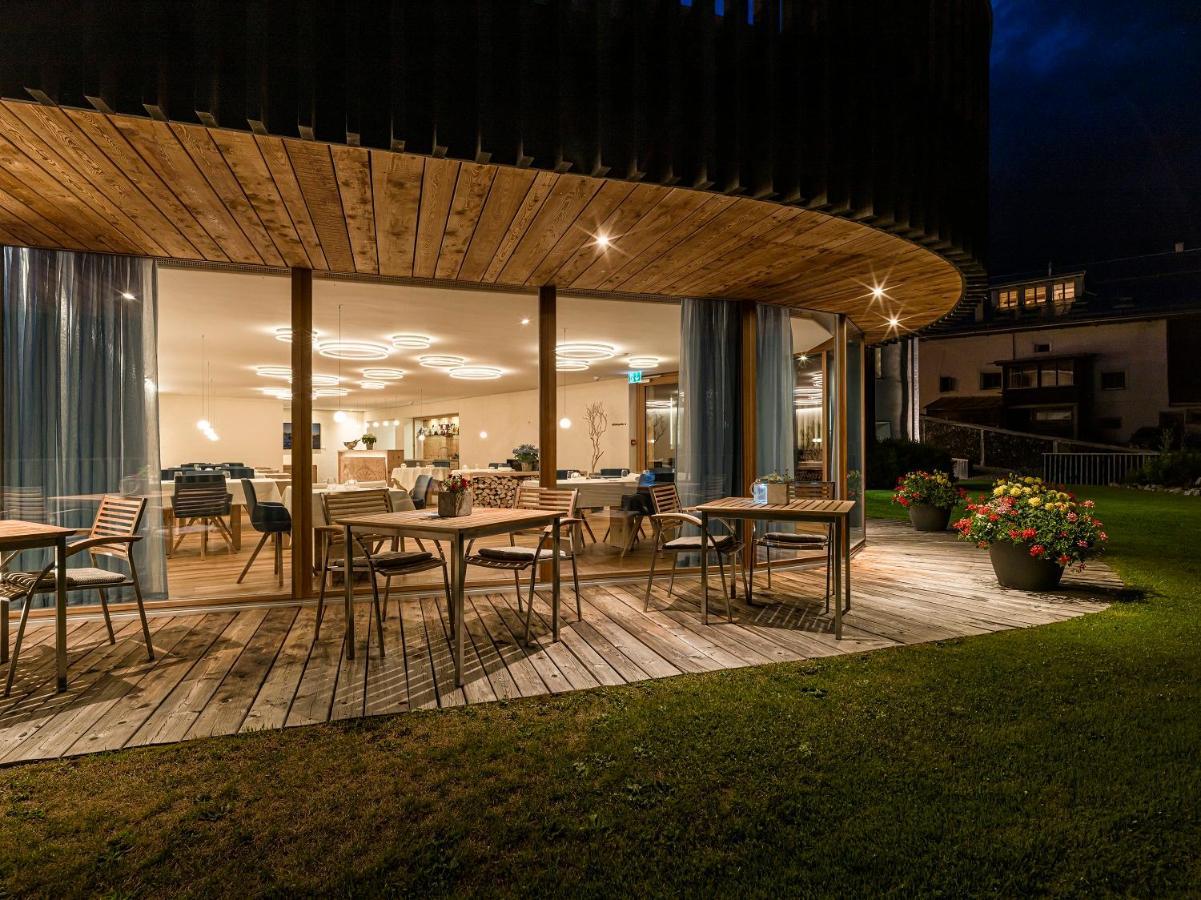 Relais & Chateaux In Lain Hotel Cadonau Brail Bagian luar foto