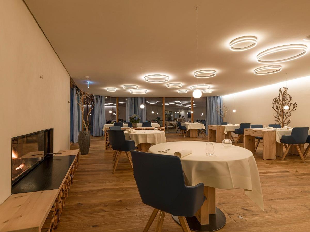 Relais & Chateaux In Lain Hotel Cadonau Brail Bagian luar foto