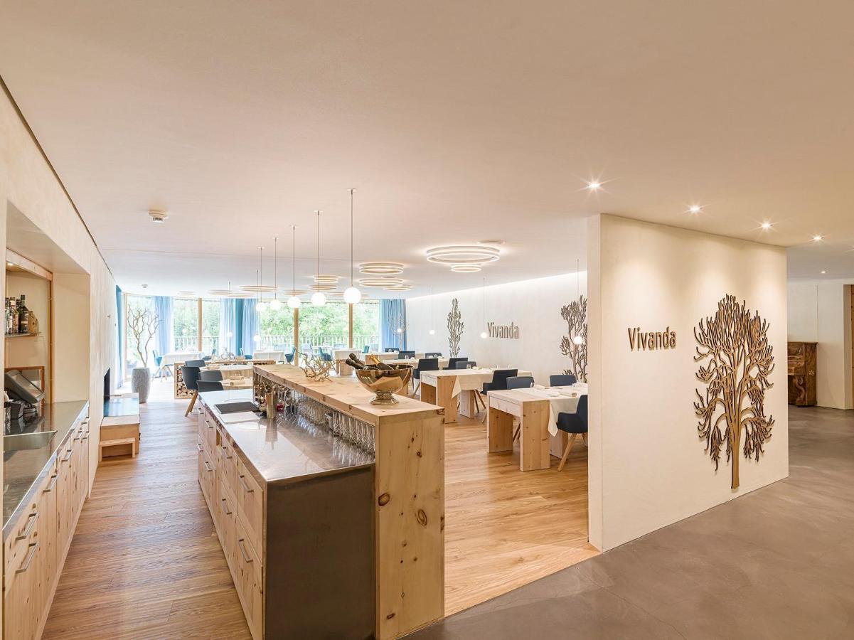 Relais & Chateaux In Lain Hotel Cadonau Brail Bagian luar foto