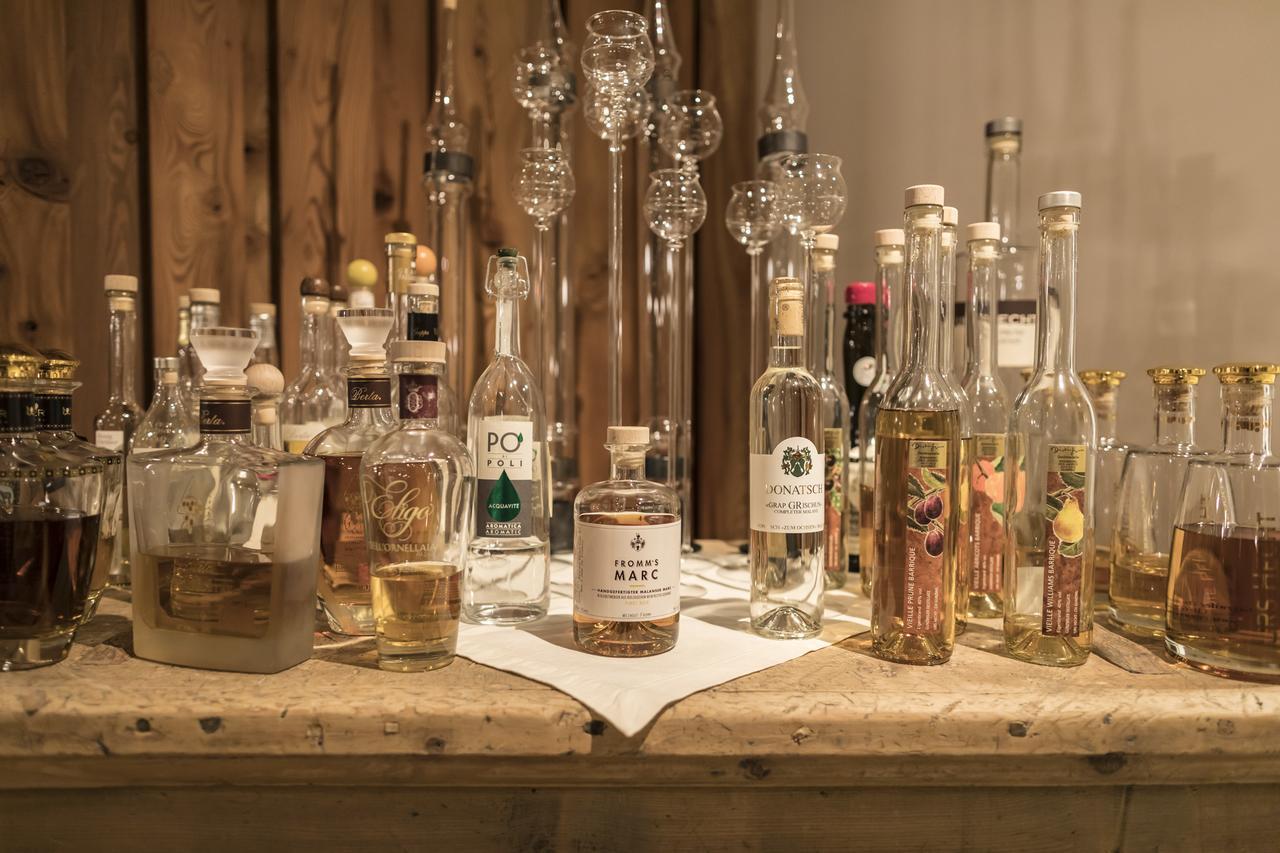 Relais & Chateaux In Lain Hotel Cadonau Brail Bagian luar foto