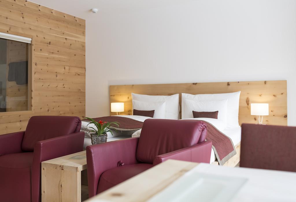 Relais & Chateaux In Lain Hotel Cadonau Brail Bagian luar foto