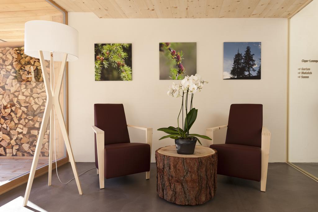 Relais & Chateaux In Lain Hotel Cadonau Brail Bagian luar foto